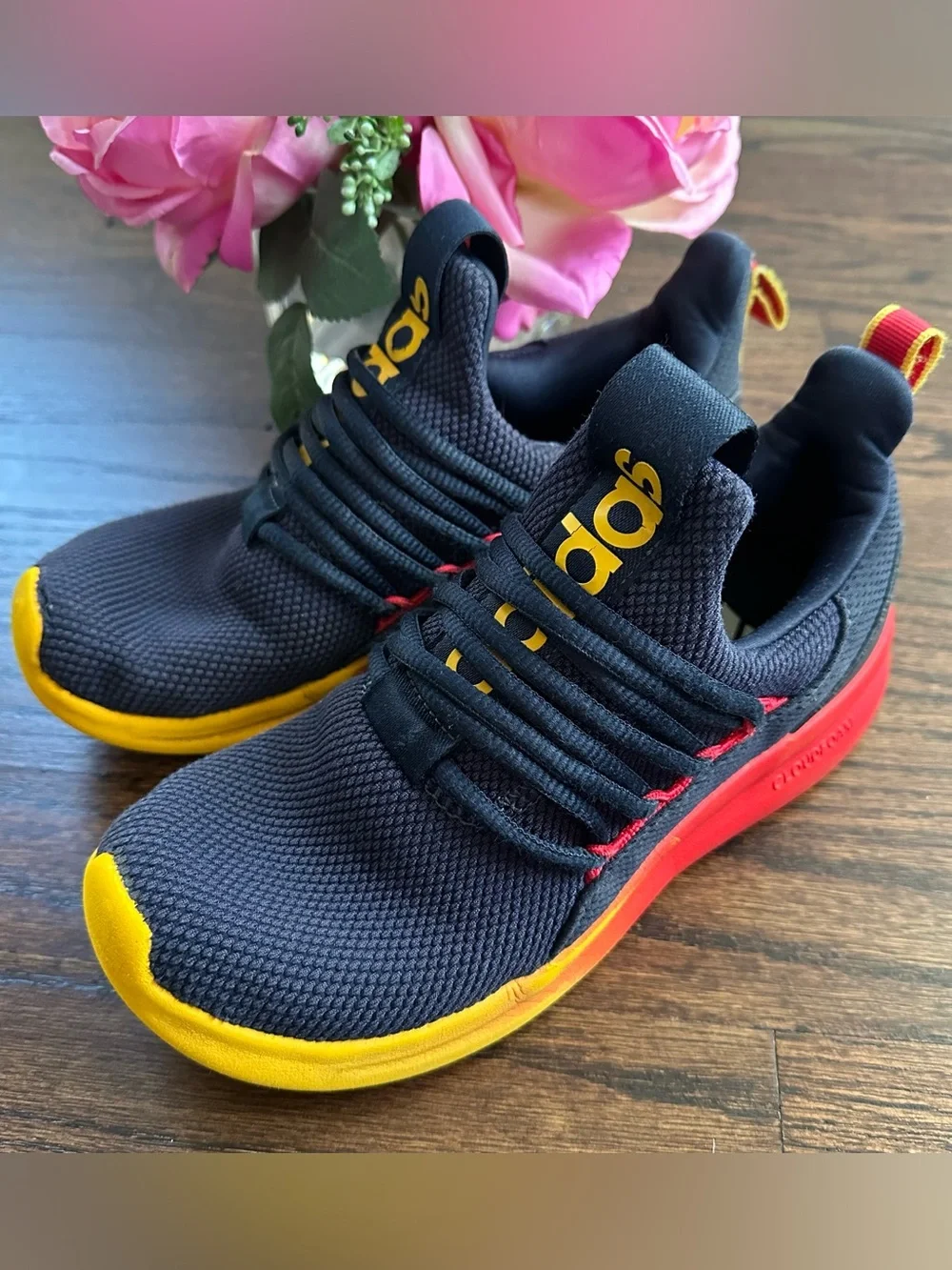Adidas Lite Racer Adapt, size 4Y
